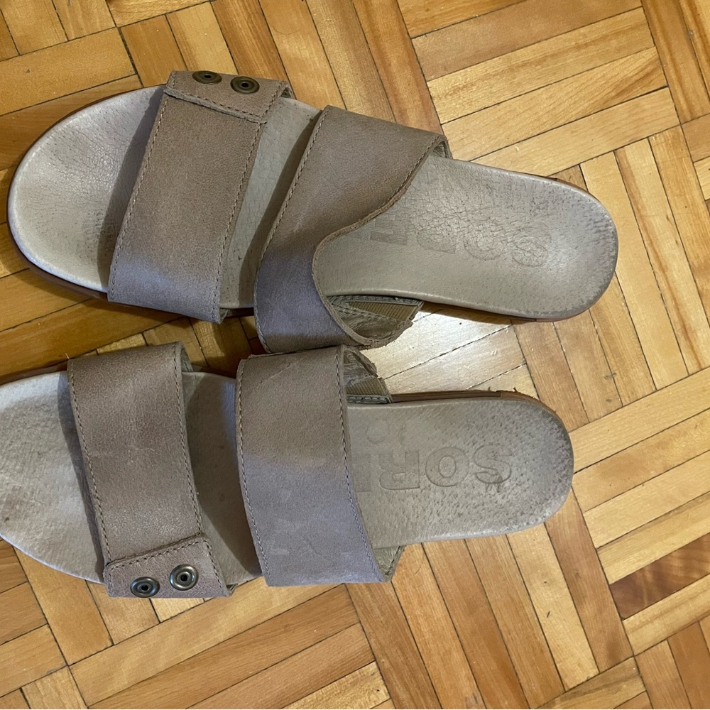 Sorel Leather Tan Sandals for Women